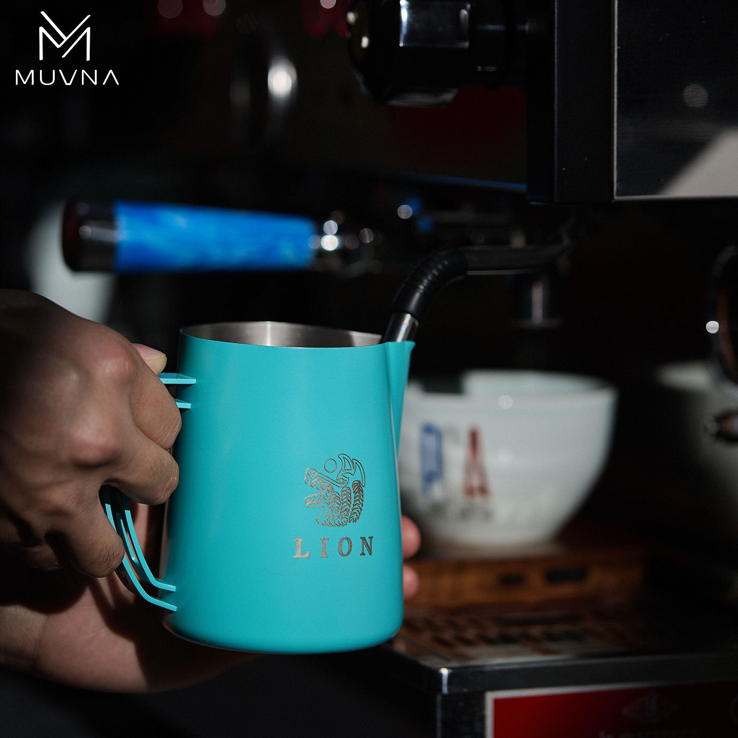 MUVNA DBW Latte Pitcher 600ml Sharp Spout LatteArt Pitcher milk jug ba